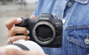 Symbolbild Canon Firmware-Update