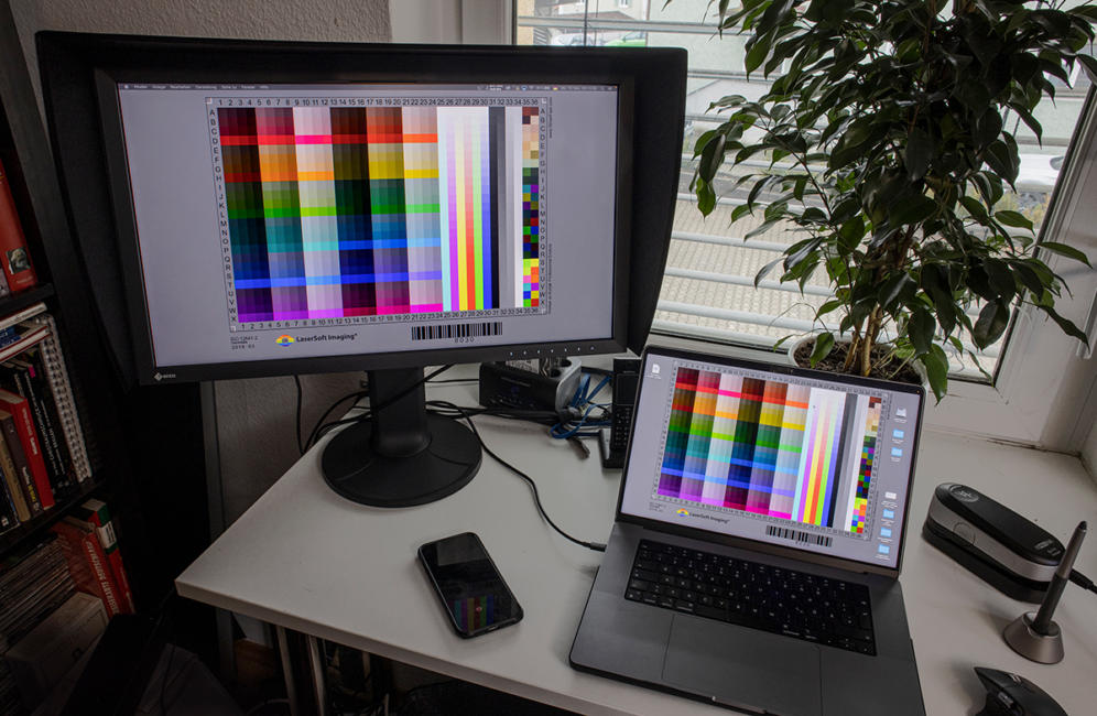 EIZO Monitortest Aufbau