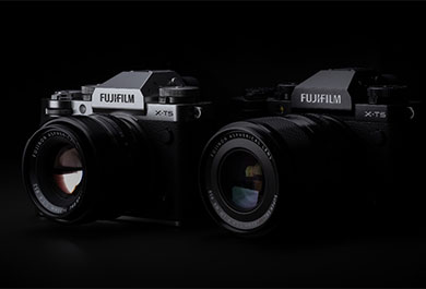 Fujifilm X-T5 in zwei Versionen