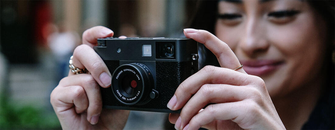 Fujifilm X half
