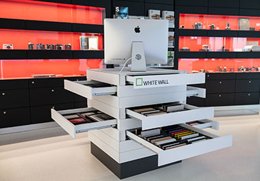 WhiteWall Produkte im Leica-Store