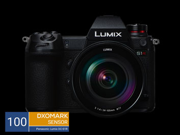 Foto Lumix S1R mit Logo DxOMark Sensor