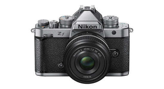 Nikon Zf in silbernewr Version