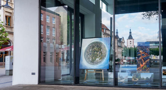 Ausstellung im leerstehenden RhönEnergie-Gebäude in Fulda