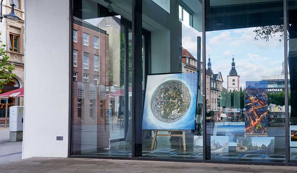 Ausstellung im leerstehenden RhönEnergie-Gebäude in Fulda